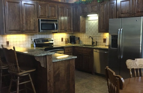 Burneyville Cabin | Luxury Cabin Getaway