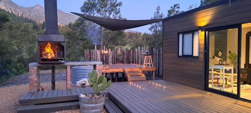 Boesmanspad Villa | Luxury cabin in the Swellendam valley, W.C.