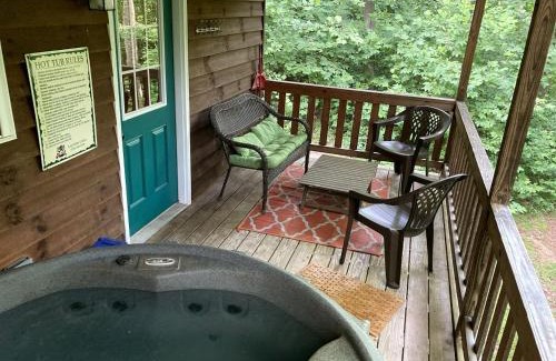 Elkin House | Luxury Cabin Rental with Beautiful Water Views near Charlotte, North Carolina