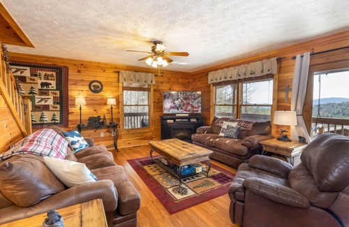 Ferguson Cabin | Luxury Cabin with Breathtaking Views