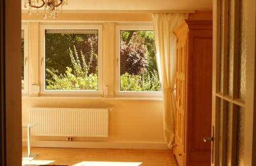 Stuhlinger-Eschholz Apartment | Luxury, central, quiet 107sqm apartment