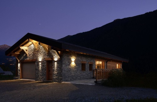 Seez Ski Chalet | luxury chalet at the foot of the ski resorts