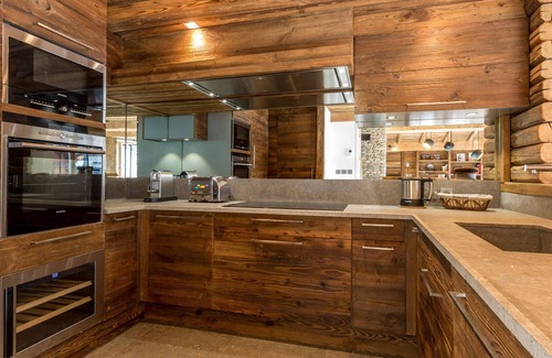 Val-d'Isere Apartment | Luxury chalet with fireplace and concierge service in Val-d'Isère
