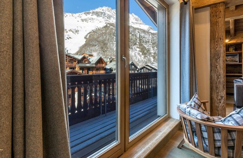 Val-d'Isere Apartment | Luxury chalet with fireplace and concierge service in Val-d'Isère
