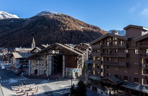 Val-d'Isere Apartment | Luxury chalet with fireplace and concierge service in Val-d'Isère