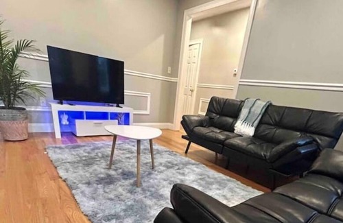 Watertown Apartment | Luxury Charm by the Charles. 2 Bed 1 Full Bath with 2 Car parking