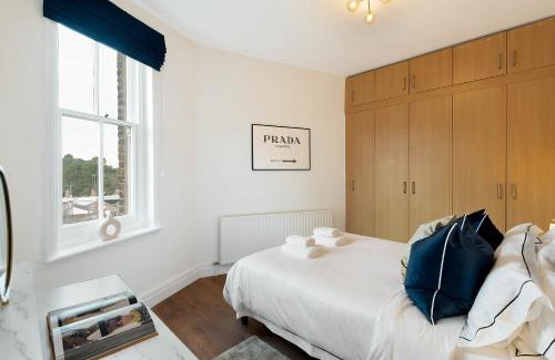 Redcliffe Apartment | Luxury Chelsea Apartment