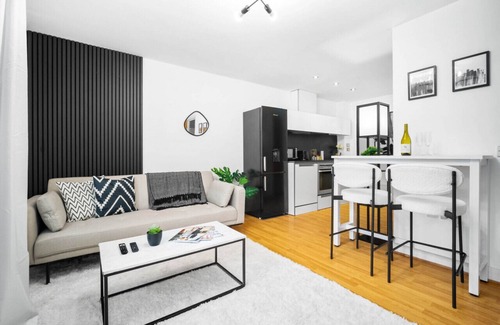 Birmingham City Centre Apartment | Luxury City Centre Apartment - Twin Beds
