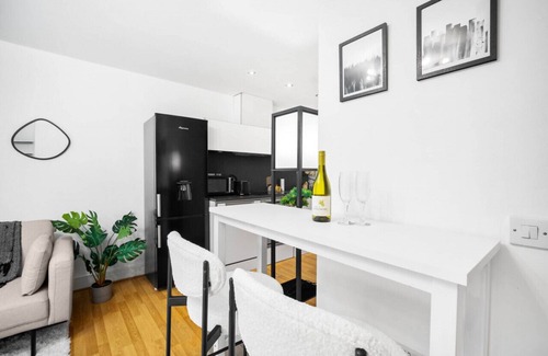 Birmingham City Centre Apartment | Luxury City Centre Apartment - Twin Beds