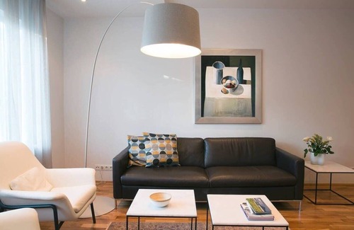 Vesturbær Apartment | Luxury City Center apt - With Free Parking