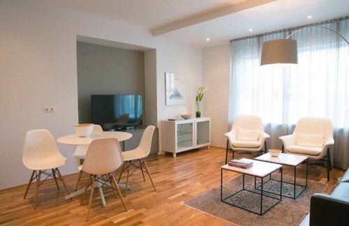 Vesturbær Apartment | Luxury City Center apt - With Free Parking