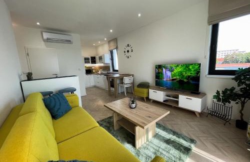 Juh Apartment | Luxury City Retreat with Terrace