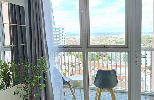 Pinagsama Condo | Luxury coastal, Grand Canal viewndesigned for pure comfort.