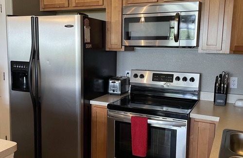 Lone Tree Apartment | Luxury condo in Lone Tree Colorado near Light Rail Station