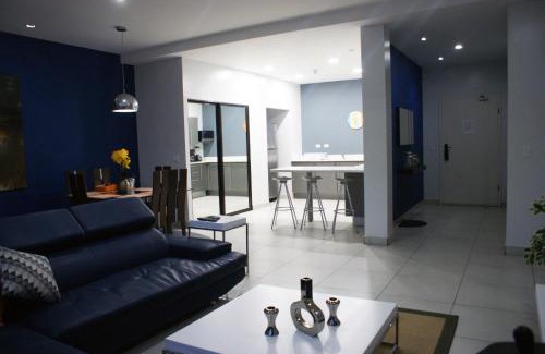Barrio Santa Lucia Apartment | Luxury Condo Jaco Beach
