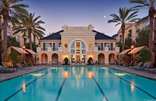 Airport Area Condo | Luxury condo near Irvine Business & UCI Hospital