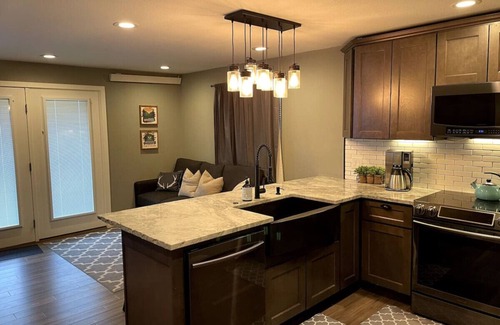 Dillon Apartment | Luxury Condo w/Stunning Views