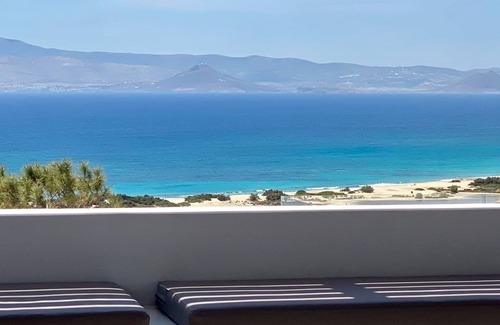 Naxos Villa | Luxury contemporary property in Naxos, up to 16 guests.