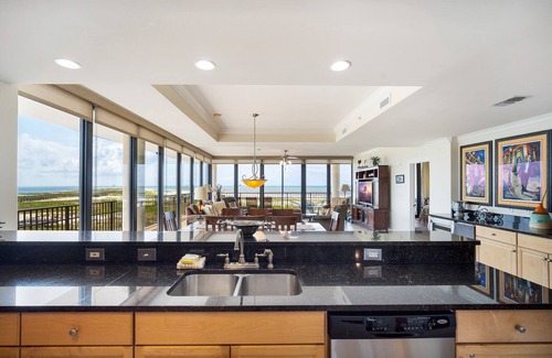 Dauphin Island Condo | Luxury Corner Condo on the 5th Floor with Panoramic Views of Dauphin Island