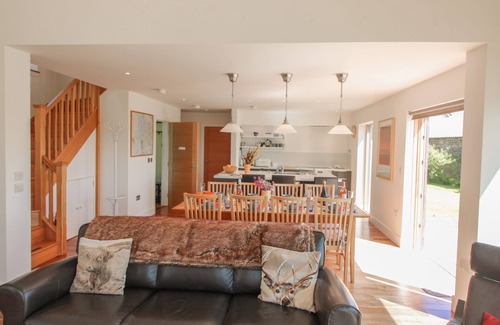 Glasgow Cottage | Luxury cottage in Loch Lomond and The Trossachs National Park