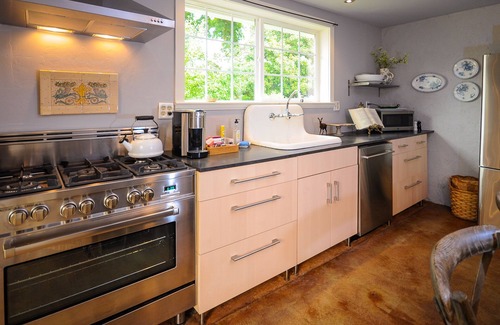 Jacksonville Cottage | Luxury Cottage in Jacksonville's Historic Core!