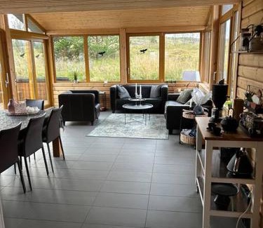 Laugarvatn Ski Chalet | Luxury cottage located in the Golden Circle, mountain view!