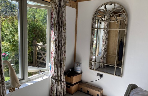 Pulborough Cottage | Luxury cottage sleeps 2 close to South Downs National park , coast and Goodwood