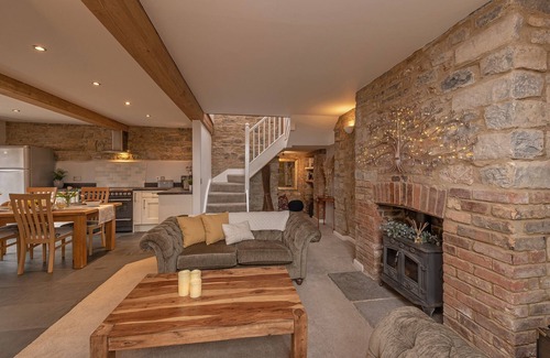 Ilton Cottage | Luxury country cottage with hot tub, 5 star