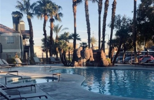 Canyon Gate Condo | Luxury cozy unit