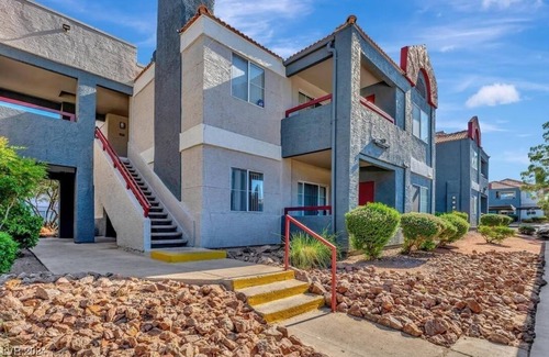 Canyon Gate Condo | Luxury cozy unit