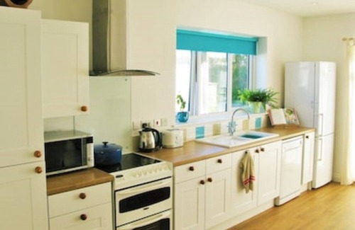 Crantock Apartment | Luxury Crantock Apartment, just 10 mins from the beach.