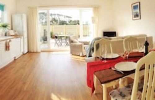 Crantock Apartment | Luxury Crantock Apartment, just 10 mins from the beach.