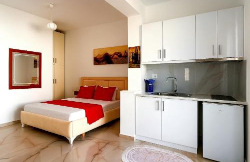 Qafe e Gjashtes House | Luxury Dennis Home
