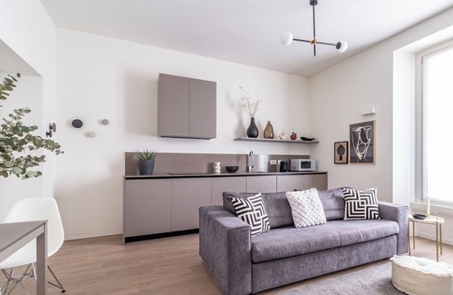 Centro Direzionale Apartment | Luxury, Design and SPA in the Center of Milan