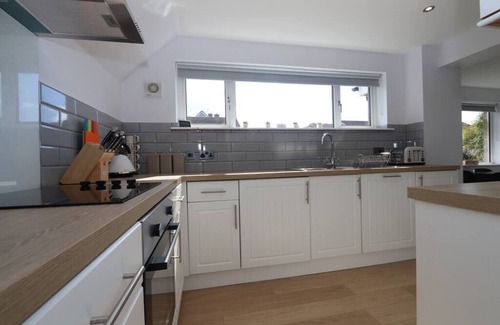 Pitcorthie House | Luxury detached three bedroom house with private drive and garden
