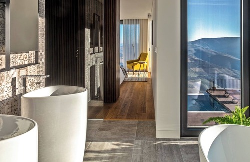 Cotas Villa | Luxury Douro Villa with Pool and Outstanding Views