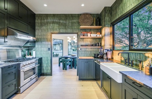 Northwest Hills House | Luxury Dream Home: 10min DT, Pets Ok, BBQ, Pool