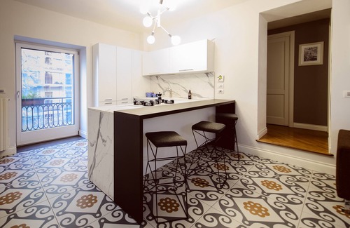 Potenza Apartment | ★ ★ ★ ★ ★ LUXURY [Duomo, Old Town] La Cuntana Home Design