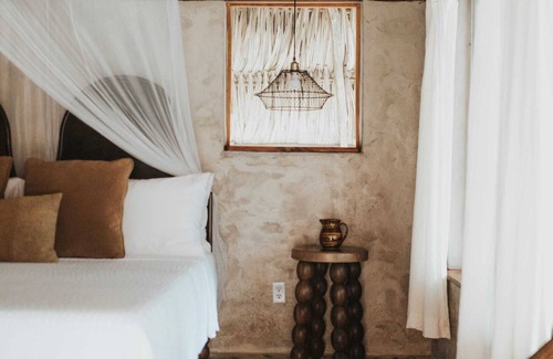 Teakettle Village Resort | Luxury Eco Hillside Cabana