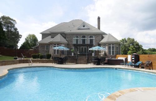 Simpsonville Villa | Luxury Estate