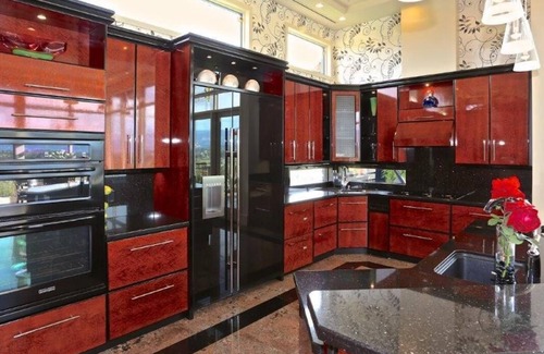 Southeast Kelowna Villa | Luxury Estate Villa