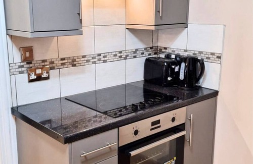 Welford Apartment | Luxury Family Apartment- Garden View