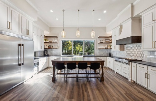 Flower Mound House | Luxury Family Estate near Dallas w/games & outdoor living, sleeps 22