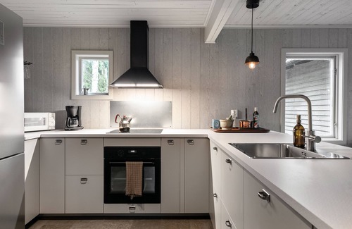 Blido House | Luxury family home near water
