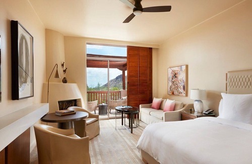 Troon North Resort | LUXURY FOUR SEASONS CLUB TROON NORTH, 2-Bedroom Residence + FSC Resort Amenities