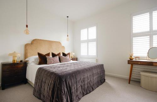 Parsons Green and Walham Apartment | Luxury Fulham Townhouse with cinema room