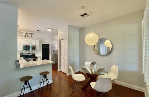 Val Vista Lakes Condo | Luxury furnished ground floor condo in Val Vista Lakes next to clubhouse