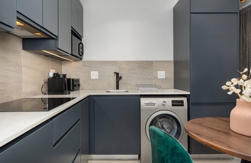 Green Point Apartment | Luxury Green Point Apartment | Wifi | Balcony