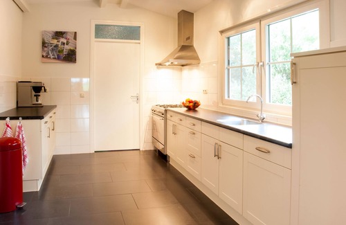 Rijpwetering Apartment | Luxury Group accommodation in a rural area with its own outdoor area.