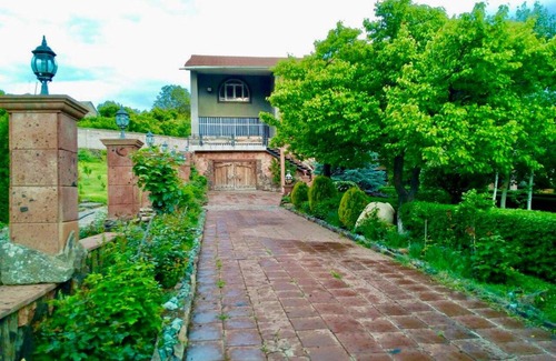 Artashavan House | Luxury Guest House 28